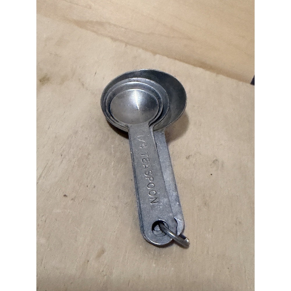 vintage aluminum nesting measuring spoons